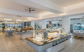 Pestana Delfim Beach & Golf Hotel